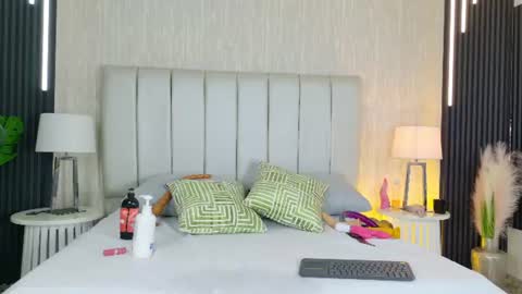Dani   online show from July 7, 2026, 3:27 pm