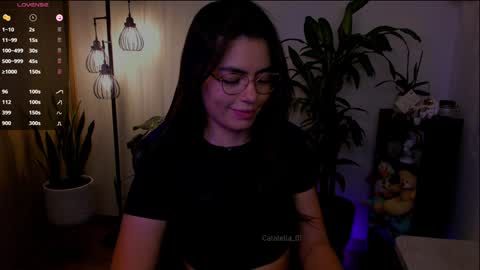 MACARENA online show from December 8, 2024, 2:28 am