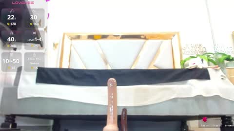 Snapshot of catalillina_love1 chatting on February 25, 2025, 12:34 pm Cata online show from February 25, 2025, 12:34 pm