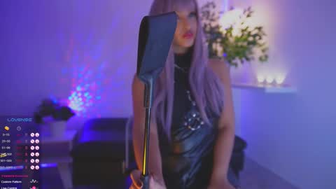 Catalina lovers online show from November 14, 2025, 9:02 pm