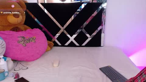 Catalina  online show from March 30, 2026, 11:28 pm