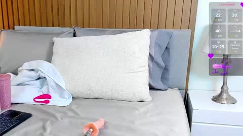 Catalina online show from February 1, 2026, 8:07 pm