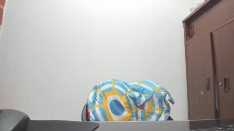 Snapshot of catalinacoxx chatting on October 11, 2025, 4:16 pm catalina online show from October 11, 2025, 4:16 pm