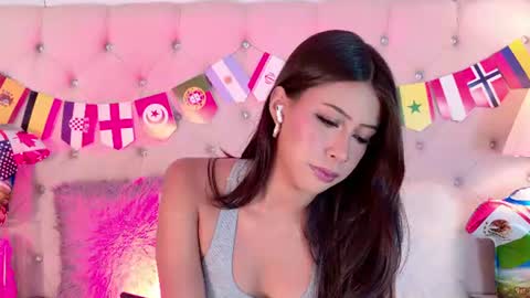Snapshot of caterinaromano_ chatting on June 25, 2026, 7:40 pm CaterinaRomano online show from June 25, 2026, 7:40 pm