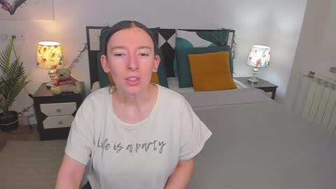 Catrin online show from December 24, 2024, 5:05 am