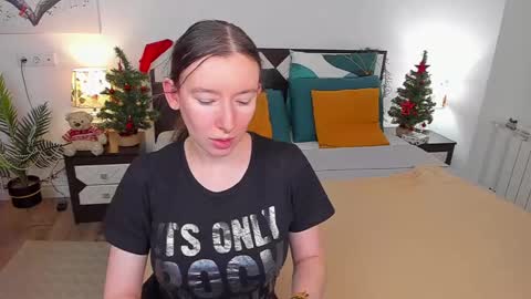 Catrin online show from February 3, 2025, 5:07 am