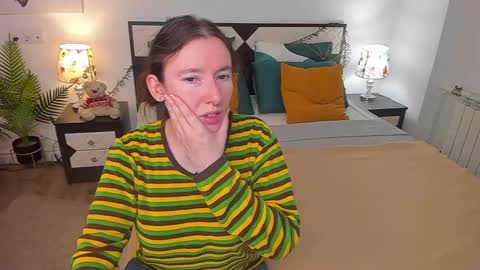 Catrin online show from October 6, 2025, 7:06 am