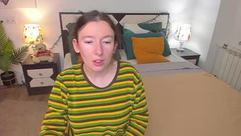 Catrin online show from October 7, 2025, 3:58 am