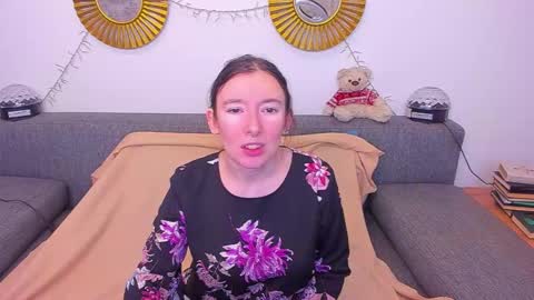 Catrin online show from November 20, 2025, 8:25 am