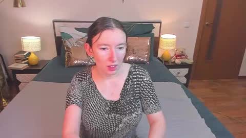 Snapshot of catherinewalls chatting on February 3, 2026, 3:26 am Catrin online show from February 3, 2026, 3:26 am