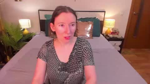 Catrin online show from March 15, 2026, 2:06 am