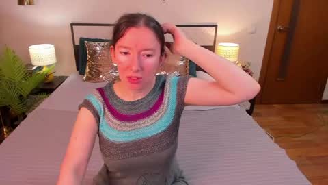 Snapshot of catherinewalls chatting on May 15, 2026, 3:35 am Catrin online show from May 15, 2026, 3:35 am