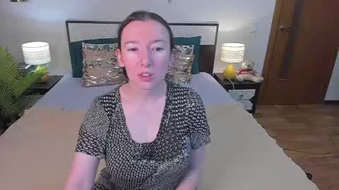 Snapshot of catherinewalls chatting on May 24, 2026, 4:39 am Catrin online show from May 24, 2026, 4:39 am