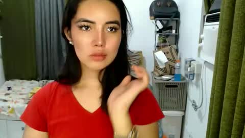 Snapshot of cathy_lyn chatting on April 13, 2026, 12:43 pm cathy_lyn online show from April 13, 2026, 12:43 pm