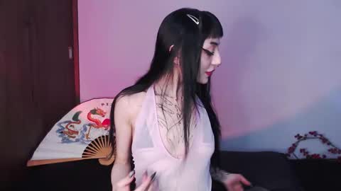 Cati help me reach my goal of 100 thumbs up again 3 online show from January 11, 2025, 9:04 am