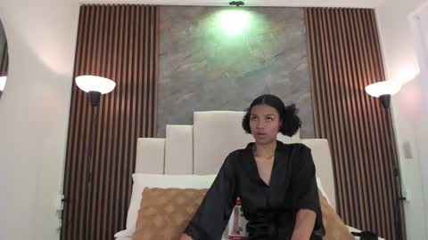 catiusca_reyes_03 online show from December 14, 2025, 1:05 pm