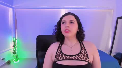 Catleya  online show from September 9, 2025, 8:19 pm