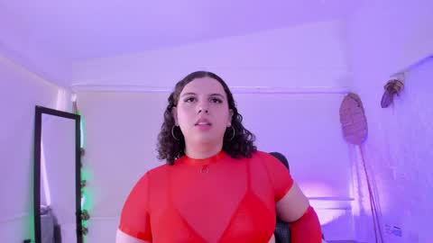 Catleya  online show from October 6, 2025, 8:39 pm