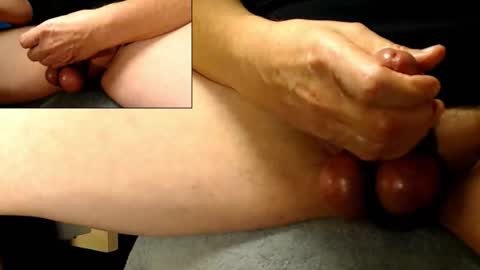 Snapshot of catlover03 chatting on October 30, 2025, 4:08 pm Mike online show from October 30, 2025, 4:08 pm