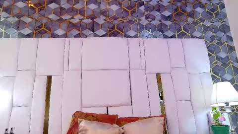 cattaleya_get online show from October 11, 2025, 2:26 pm