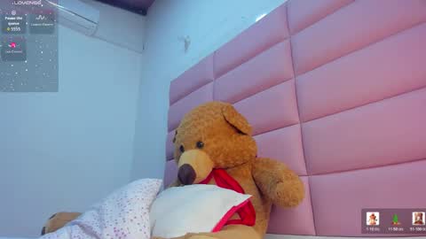 Snapshot of cattalina_25 chatting on January 12, 2026, 12:43 pm cattalina_25 online show from January 12, 2026, 12:43 pm