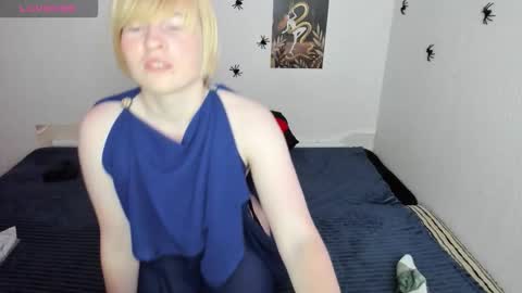 cattie_w_ online show from October 31, 2025, 1:28 am