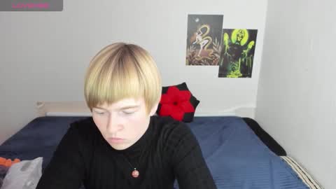 cattie_w_ online show from November 7, 2025, 1:38 am