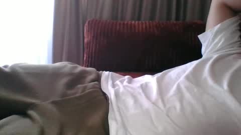 Snapshot of caucaz13 chatting on January 12, 2026, 12:43 pm caucaz13 online show from January 12, 2026, 12:43 pm