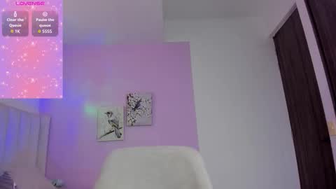 Cay online show from November 6, 2025, 1:12 pm