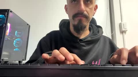 cayu_frensh94 online show from December 13, 2024, 1:04 am