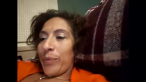 cece_vibez online show from October 17, 2025, 7:55 am