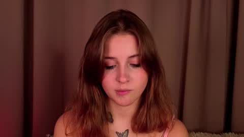 Lina  online show from February 11, 2026, 7:19 pm