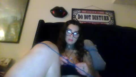 ceceluv27 online show from November 25, 2025, 1:38 am