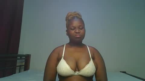 ceepretty25 online show from February 17, 2026, 9:32 pm