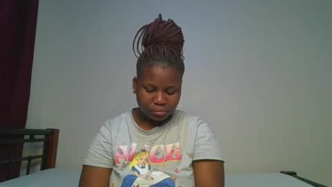 ceepretty25 online show from June 11, 2026, 12:32 am