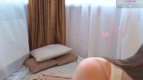 Josie Manesi online show from February 21, 2026, 5:52 am