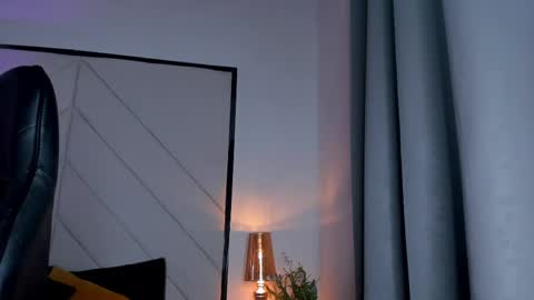 Snapshot of celene_rosejs chatting on May 17, 2026, 7:32 pm celene_rosejs online show from May 17, 2026, 7:32 pm