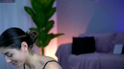 Chleo online show from February 16, 2026, 6:09 am