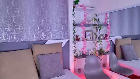 Snapshot of celine_lee chatting on September 18, 2025, 5:37 pm Celine online show from September 18, 2025, 5:37 pm