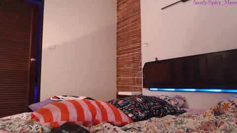 Ji-yoon online show from December 4, 2024, 2:26 pm