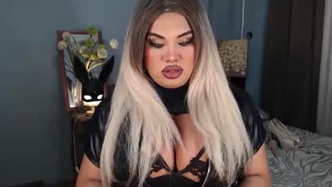 cellinekittcumerr online show from September 29, 2025, 11:15 am