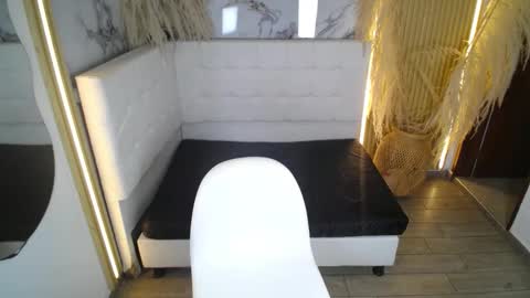 Snapshot of cerecita_02 chatting on December 1, 2025, 11:59 am Cerecita online show from December 1, 2025, 11:59 am