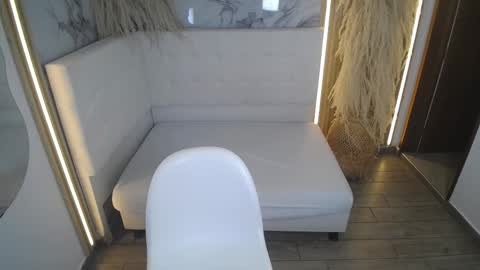 Snapshot of cerecita_02 chatting on January 16, 2026, 12:09 pm Cerecita online show from January 16, 2026, 12:09 pm