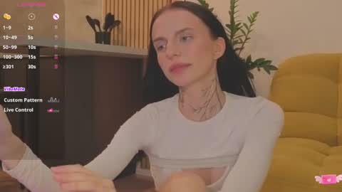 Livia online show from July 17, 2026, 11:20 pm