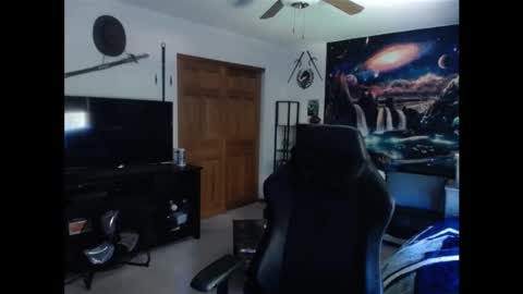 Marie online show from October 1, 2025, 4:57 pm