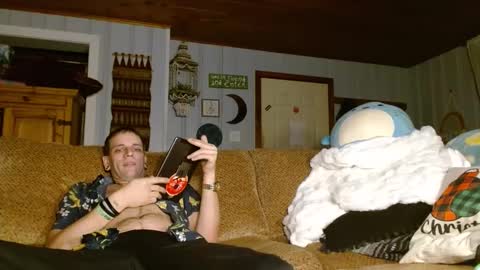 Snapshot of cguffey2284 chatting on December 29, 2024, 10:01 am cguffey2284 online show from December 29, 2024, 10:01 am