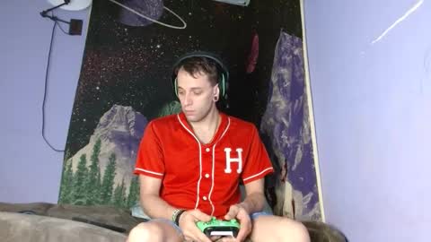 Snapshot of cguffey2284 chatting on December 31, 2024, 11:06 pm cguffey2284 online show from December 31, 2024, 11:06 pm