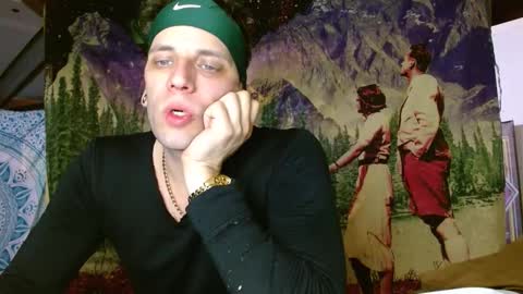 Snapshot of cguffey2284 chatting on January 16, 2025, 4:07 am cguffey2284 online show from January 16, 2025, 4:07 am