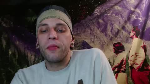 Snapshot of cguffey2284 chatting on January 22, 2025, 11:43 pm cguffey2284 online show from January 22, 2025, 11:43 pm