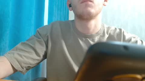 Snapshot of ch1lldril chatting on January 9, 2026, 9:12 am ch1lldrill online show from January 9, 2026, 9:12 am